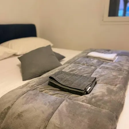 Loft - 1 Min Hospital S.orsola - Free Parking Апартаменты *
